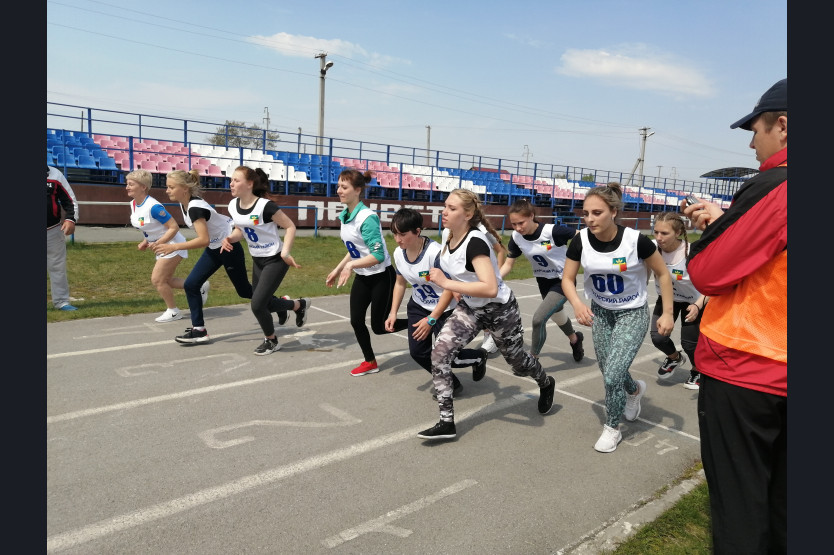 Завтра в татарске. Стадион Локомотив Барабинск. Стадион Татарск.